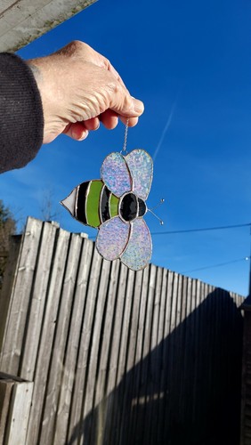 Stained glass bumble - glass, bumble-bee